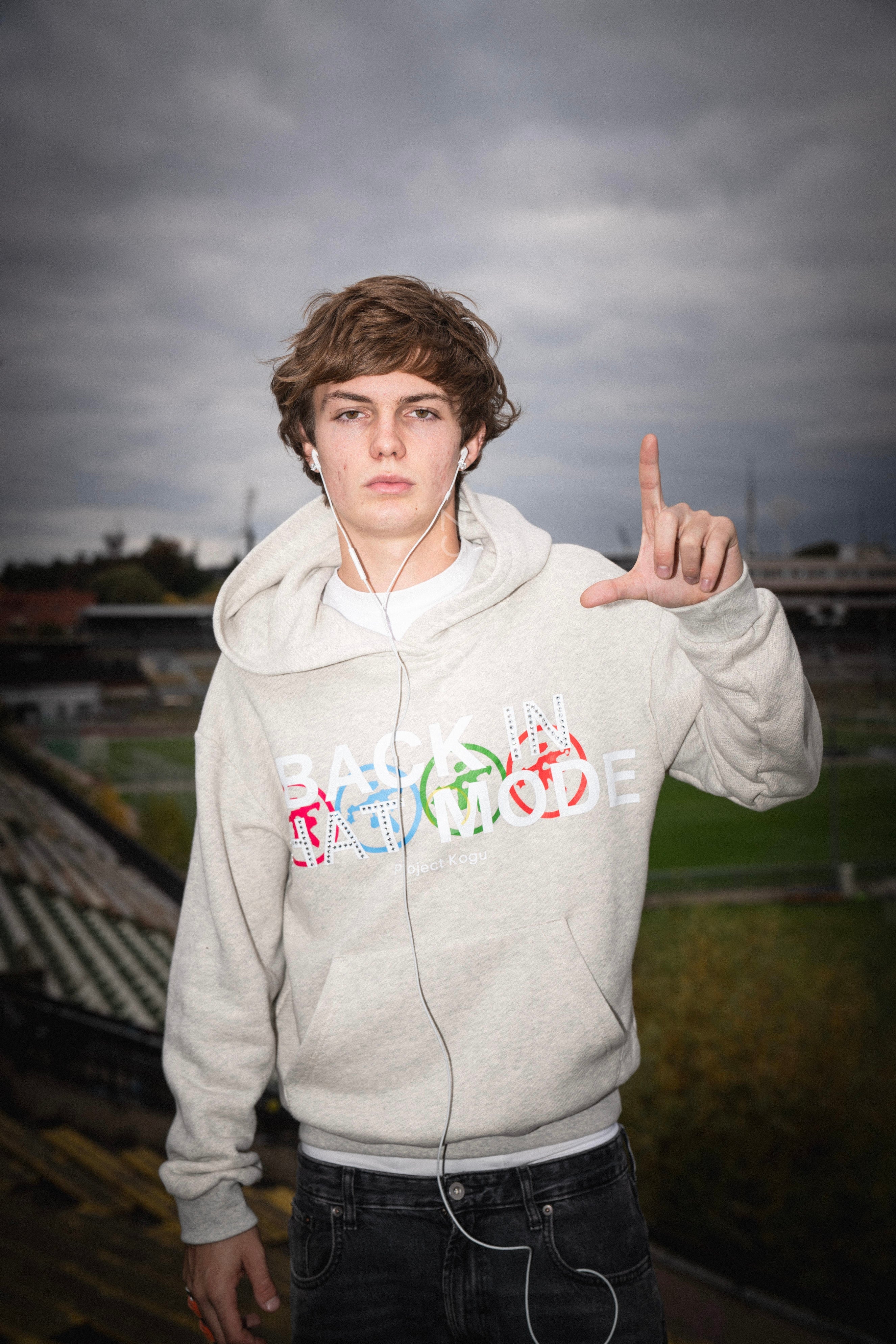 «BACK IN THAT MODE» GREY HOODIE