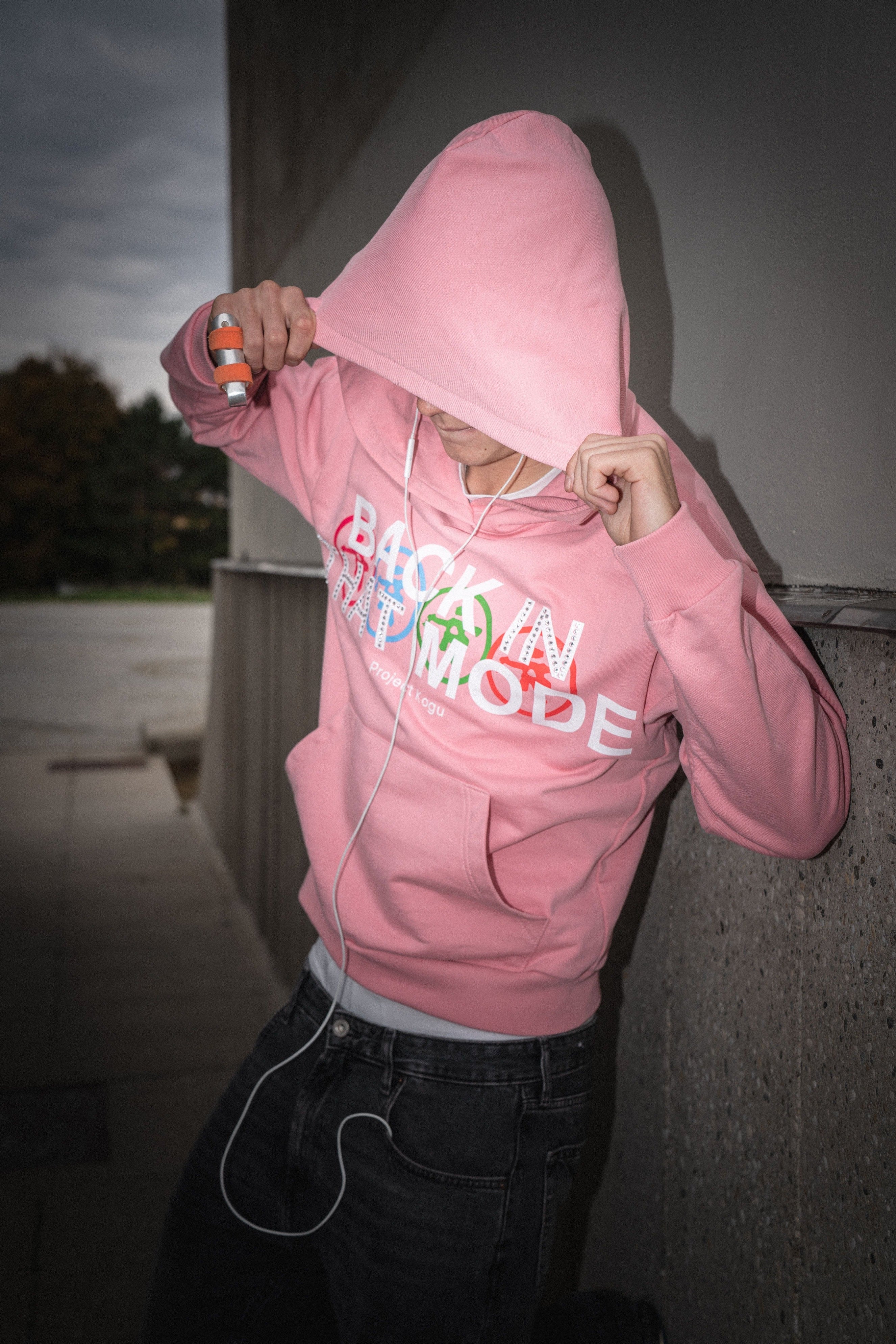 «BACK IN THAT MODE» LIMITED PINK HOODIE