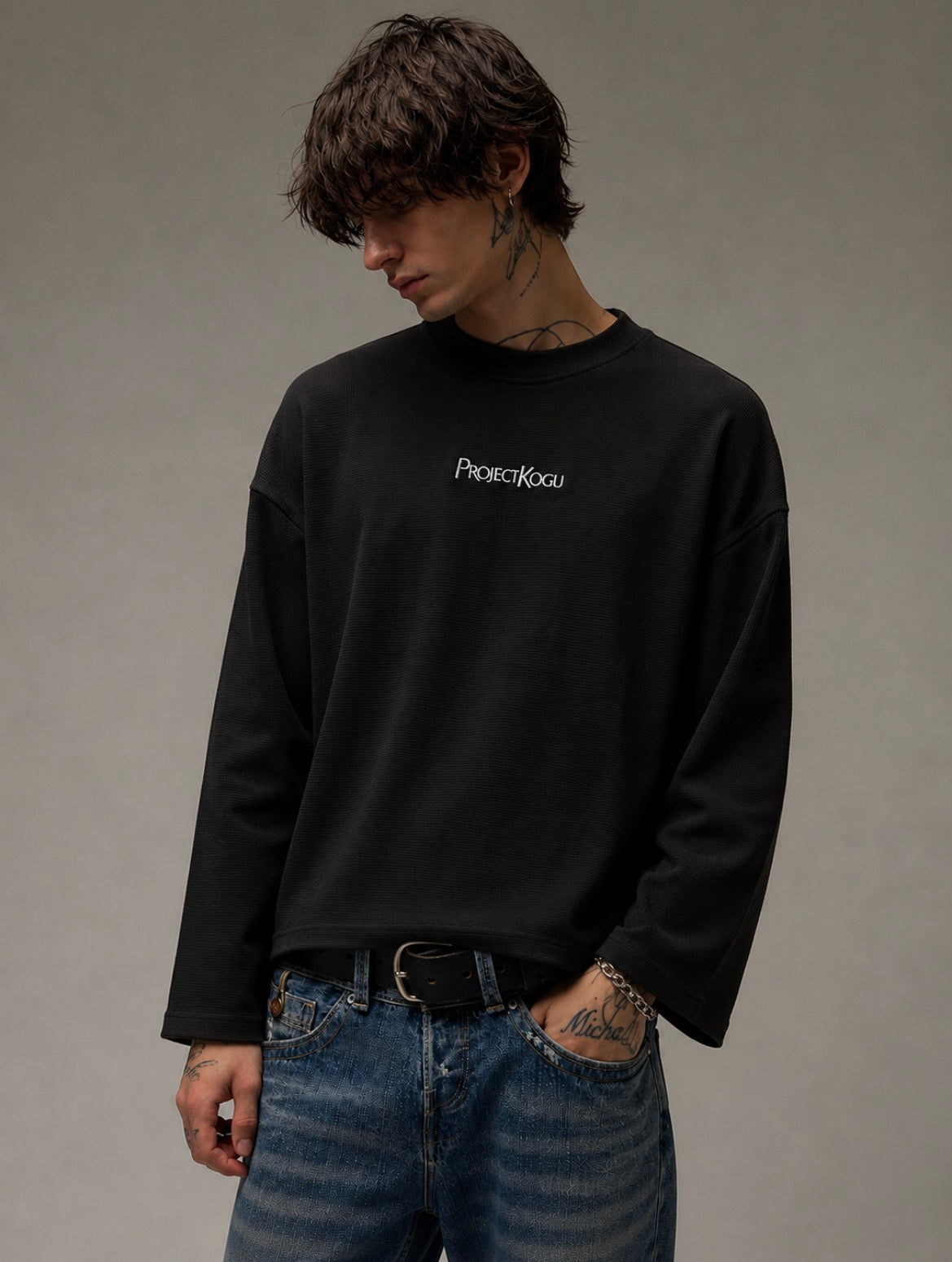 “BLACK WAFFLE BASIC LONG-SLEEVES”